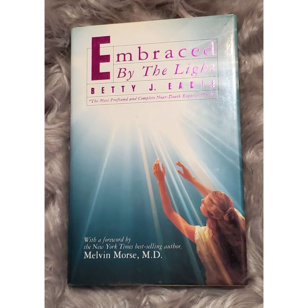 GUC 1992 VTG Vintage Embraced by the Light Betty Eadie Spiritual Christian Book